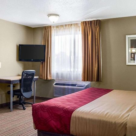 Econo Lodge Grand Forks Extérieur photo