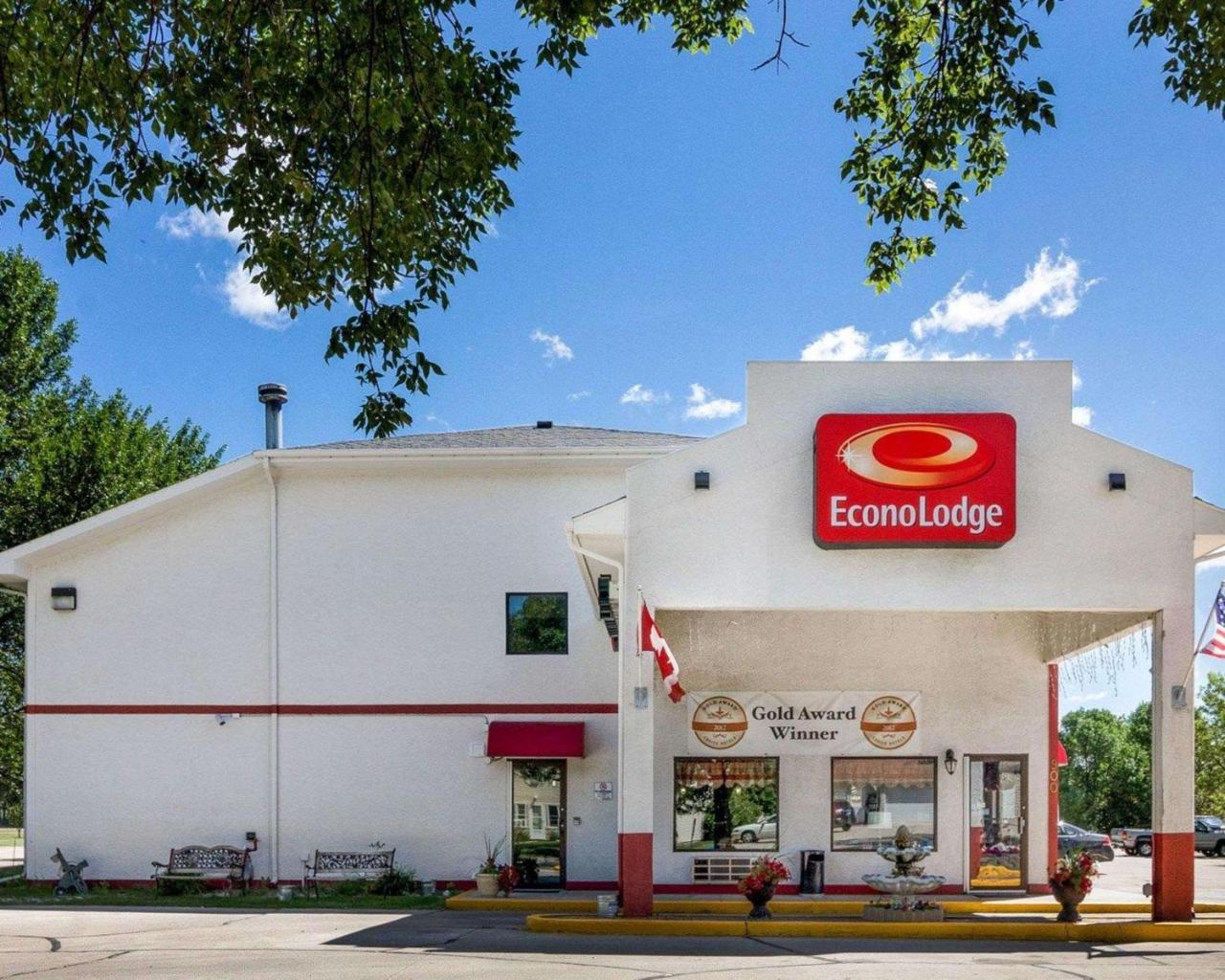 Econo Lodge Grand Forks Extérieur photo